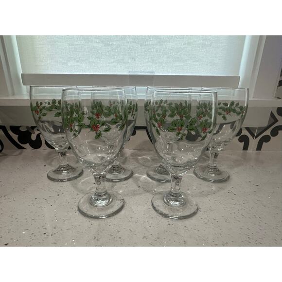 Set of 6 Vintage Libbey Christmas Holly Berry Iced Tea Water Goblets Holiday 7” - Picture 1 of 3